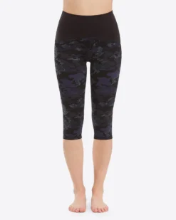Spanx Booty Boost® Active Printed Cropped Leggings