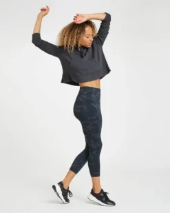 Spanx Look At Me Now Seamless Cropped Leggings