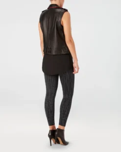 Spanx Look At Me Now Seamless Cropped Leggings