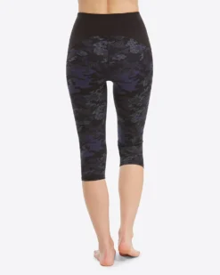 Spanx Booty Boost® Active Printed Cropped Leggings