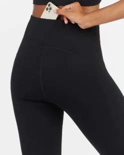 Spanx Booty Boost® Active Cropped Leggings