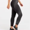 Spanx Every.Wear Reflective 7/8 Leggings 2 Spanx Every.Wear Reflective 7/8 Leggings