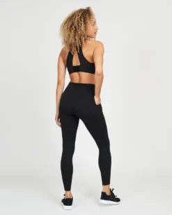 Spanx Every.Wear Knockout Leggings