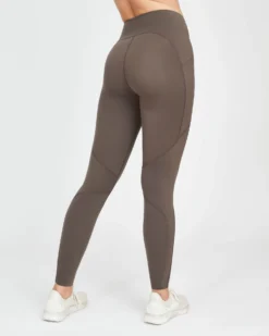 Spanx Every.Wear Knockout Leggings