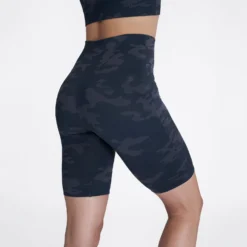 Spanx Seamless Look At Me Now Bike Short