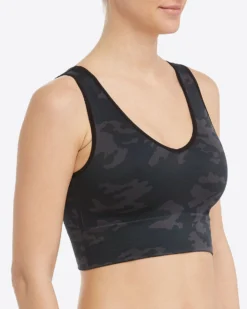 Spanx Look At Me Now Seamless Crop Top
