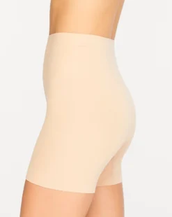 Spanx Everyday Shaping Panties Mid-Thigh Short