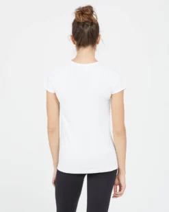 Spanx Shop All Activewear Look At Me Now Seamless Tee 23 Spanx Shop All Activewear Look At Me Now Seamless Tee