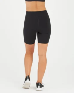 Spanx Back In Stock Every.Wear Icon Bike Short W/ Pocket, 7"