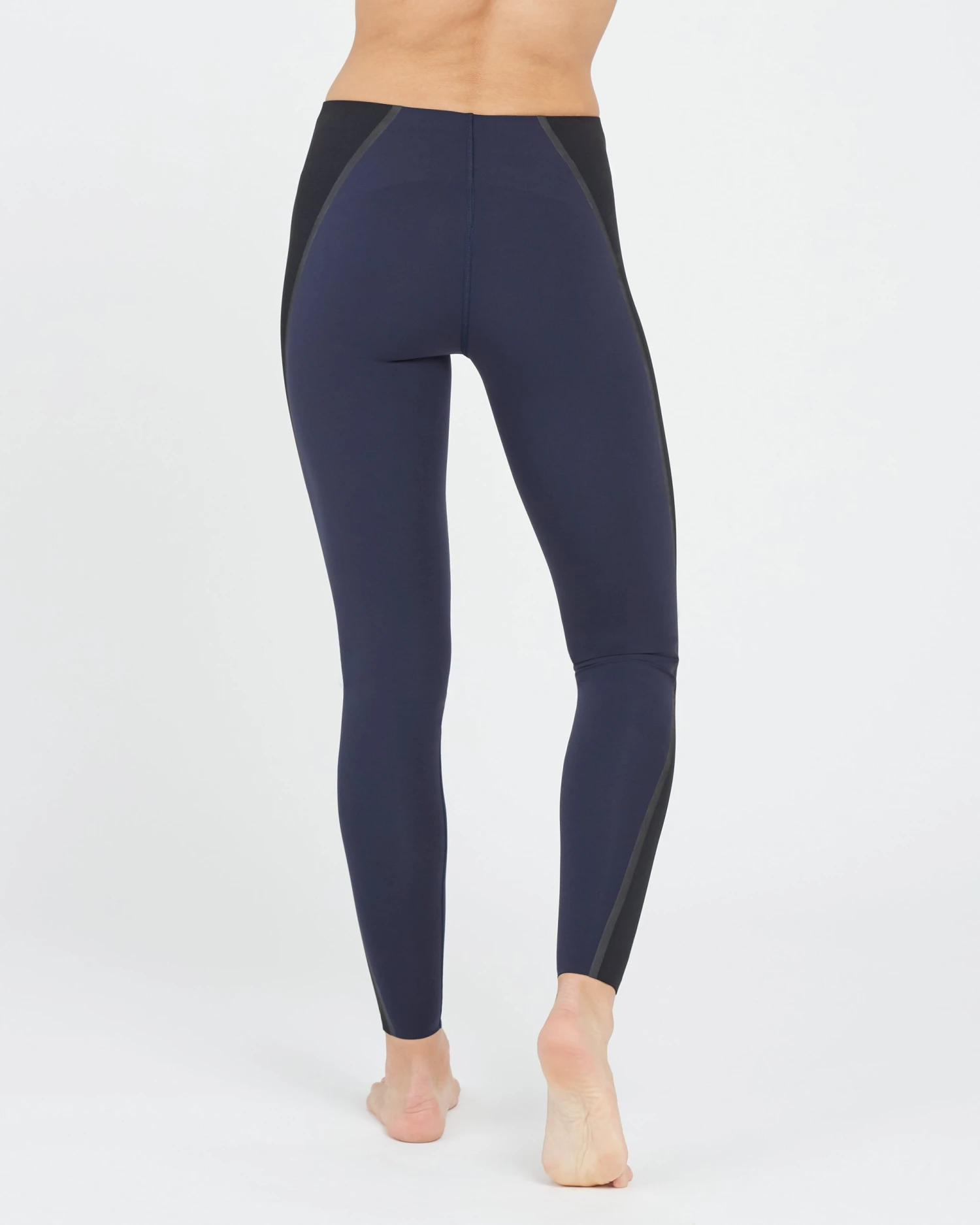 Spanx Every.Wear™ Active Mesh Contour Leggings 8 Spanx Every.Wear™ Active Mesh Contour Leggings