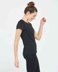 Spanx Shop All Activewear Look At Me Now Seamless Tee 20 Spanx Shop All Activewear Look At Me Now Seamless Tee