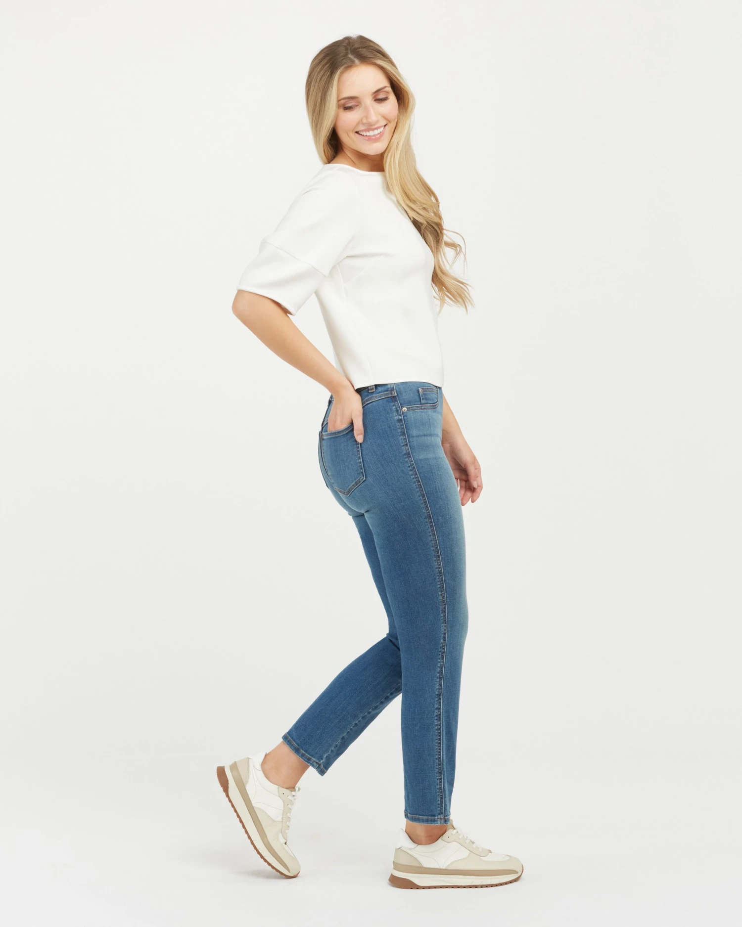 Spanx AirEssentials Puff Sleeve ‘At-the-Hip’ Top 7 Spanx AirEssentials Puff Sleeve ‘At-the-Hip’ Top
