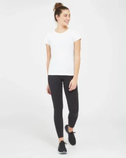 Spanx Shop All Activewear Look At Me Now Seamless Tee 25 Spanx Shop All Activewear Look At Me Now Seamless Tee